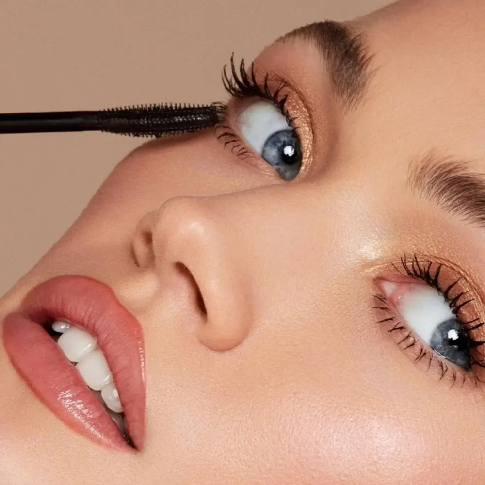 Iconic London Enrich & Elevate Mascara big lashes now & bigger lashes later